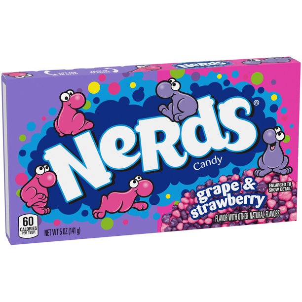 Nerds Strawberry and Grape Theatre Box (141g)